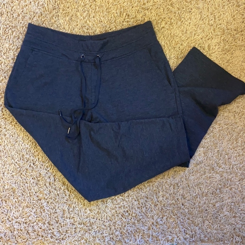 Eddie Bauer Crop Sweatpants